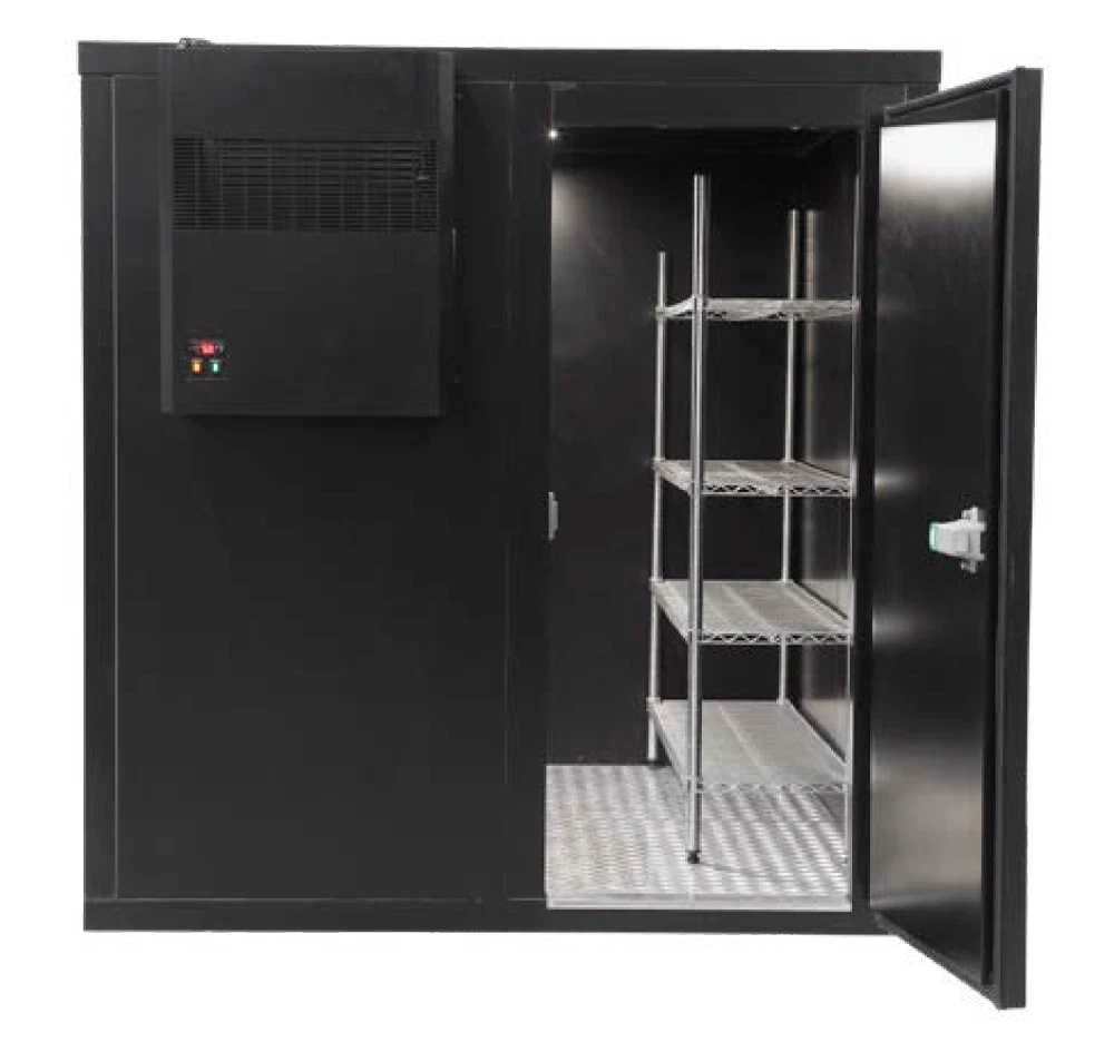 MONOBLACK ROOM